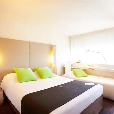 Kyriad 酒店 布里·孔德·罗伯特