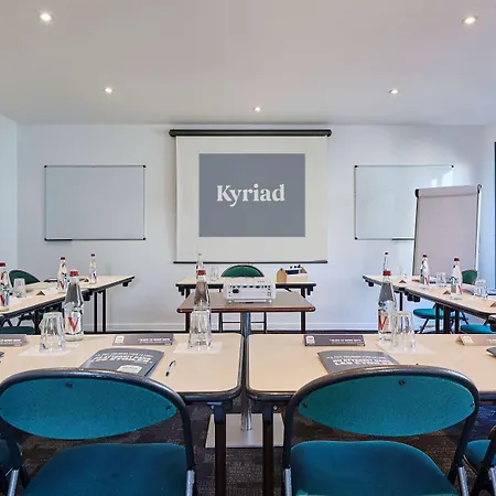 Kyriad 酒店 布里·孔德·罗伯特