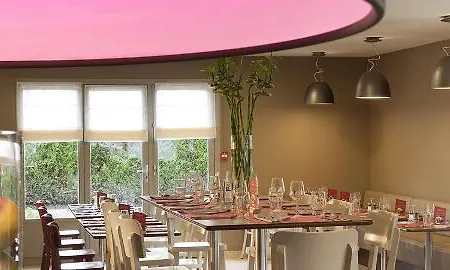 Kyriad 3* 布里·孔德·罗伯特