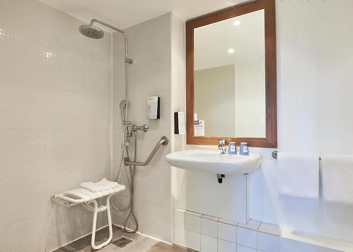 Kyriad Отель 3*