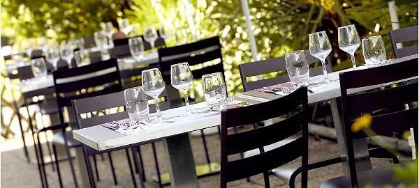 Kyriad 3* Бри-Комт-Робер