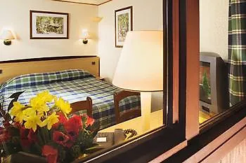 Kyriad Бри-Комт-Робер