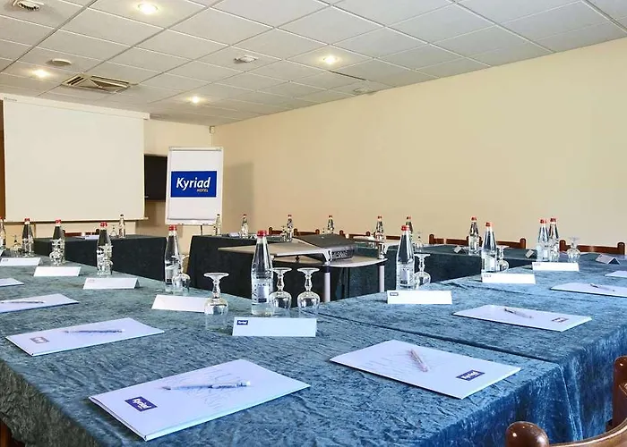 Kyriad Отель 3*