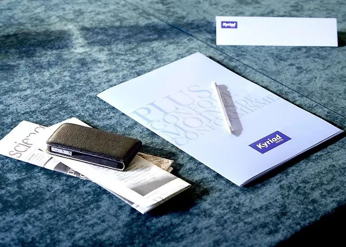 Kyriad 3* Бри-Комт-Робер